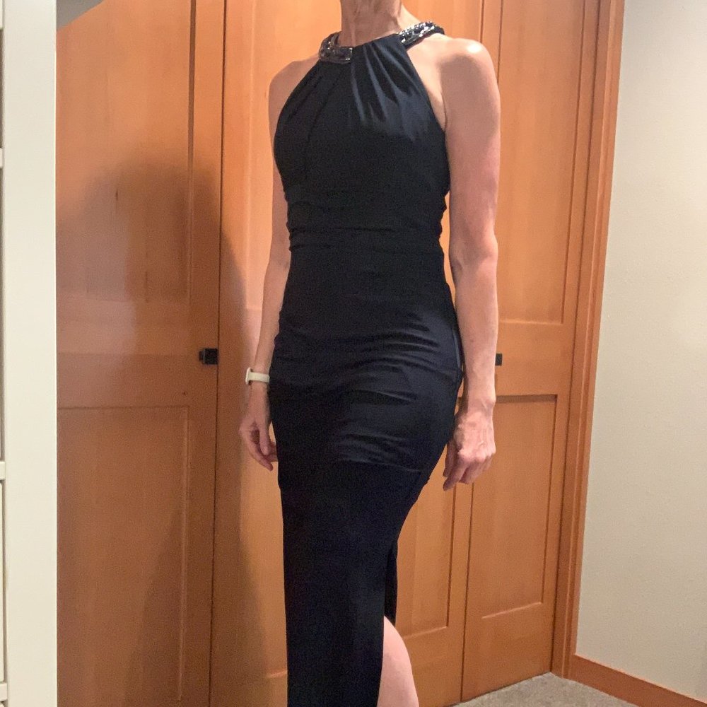 Beautiful Aidan Mattox dark blue evening gown